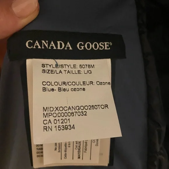 Never Worn Canada Goose men’s jacket - Lodge Hoody - Picture 4 of 7